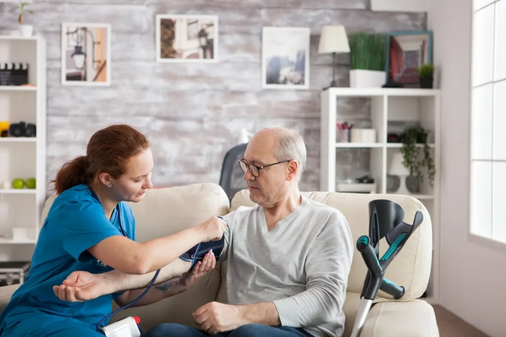 Home Nursing Services in Dubai: Personalized Healthcare Where You Need It Most